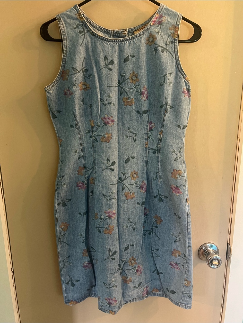 Vintage Sleeveless Light Blue Floral Denim Mini Dress